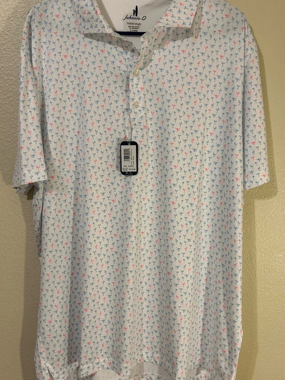 NEW Johnnie O Featherweight Polo Shirt Mens XL White with Pin Up Design